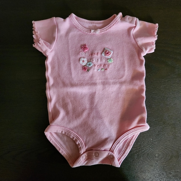 Carter's Pink onesie Size 6 mo - Picture 2 of 11